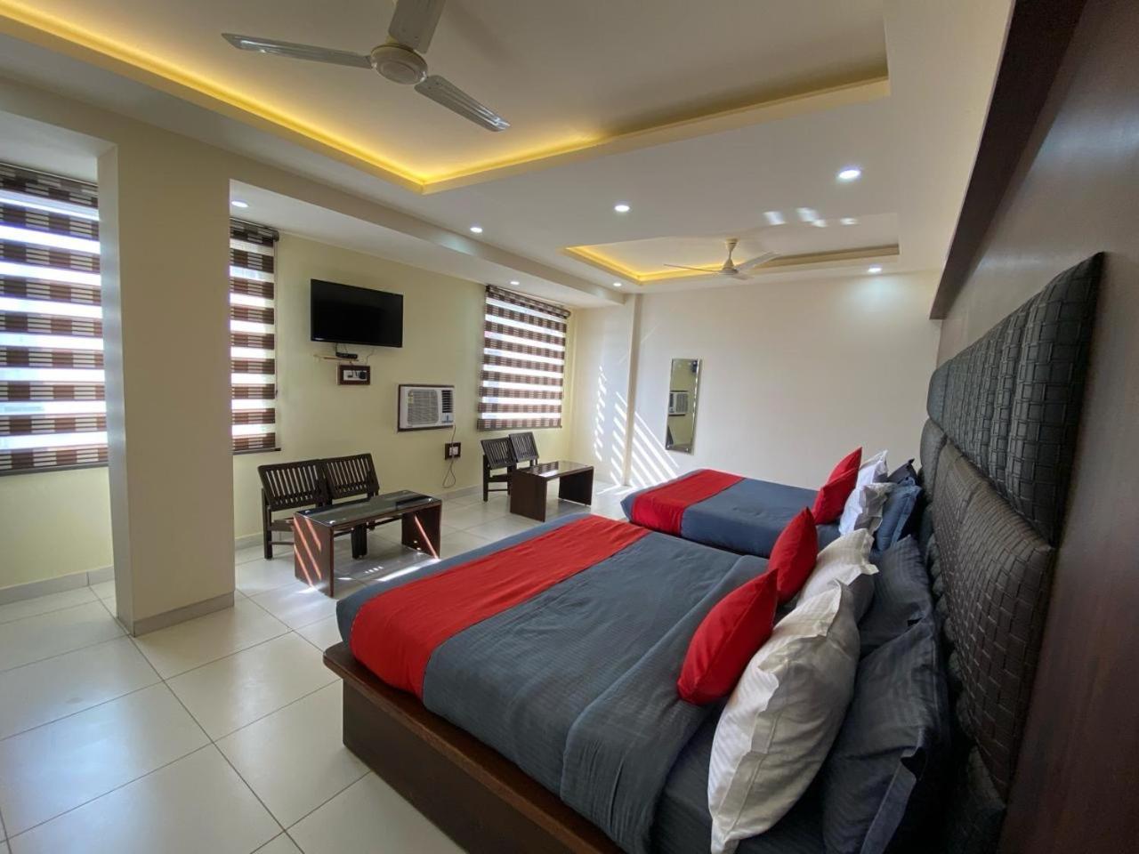 Hotel Katra Royal Stay 외부 사진